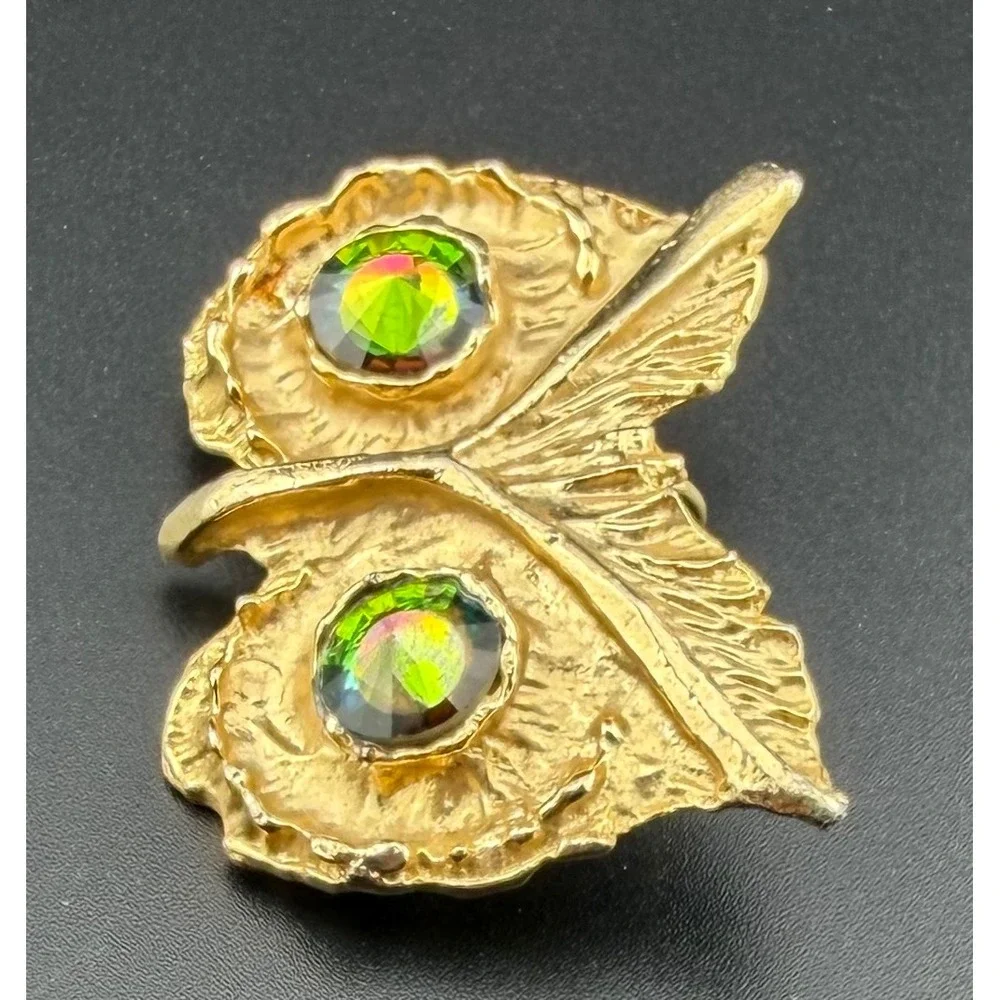 Vintage Owl‎ Face Pendant Gold Tone Aurora Borealis Rhinestone Eyes Craft READ